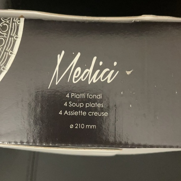 4 Medici soup plates​ - Picture 5 of 8